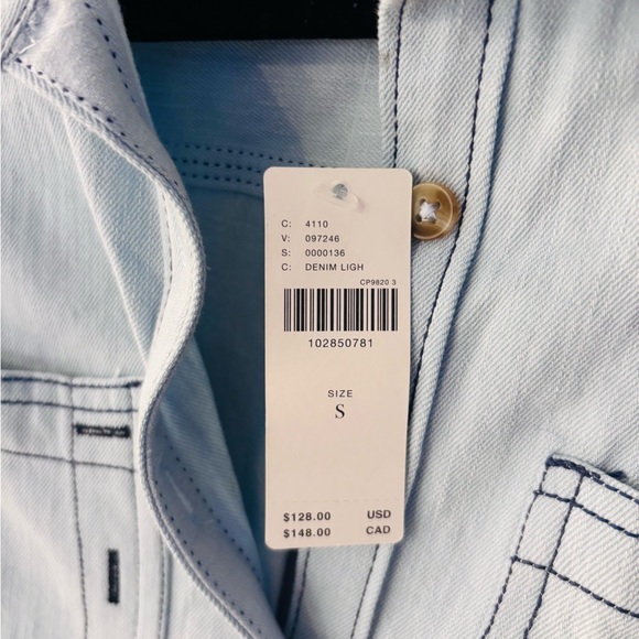 NWT Pilcro Light Blue Denim Shirt with patch Detail from Anthropology - Picture 2 of 4